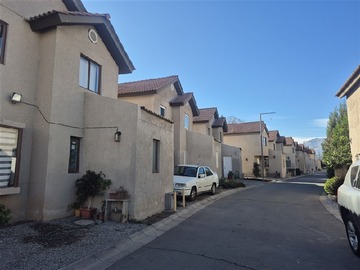 Venta / Casa / Calle Larga