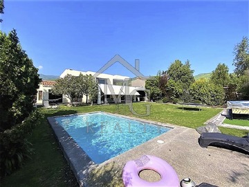 Venta / Casa / Colina