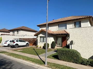 Venta / Casa / Colina
