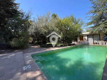 Venta / Casa / Colina