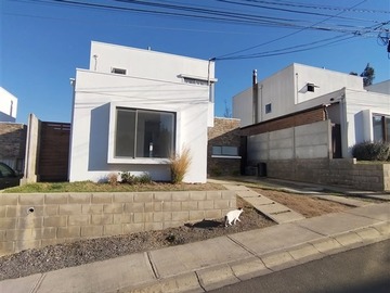 Arriendo Mensual / Casa / Villa Alemana